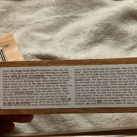 Vintage two stage crock stick knife and scissor sharpener with four rods. - Picture 9 of 9